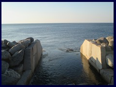 Västra Hamnen 2014 - canal flowing out in Öresund